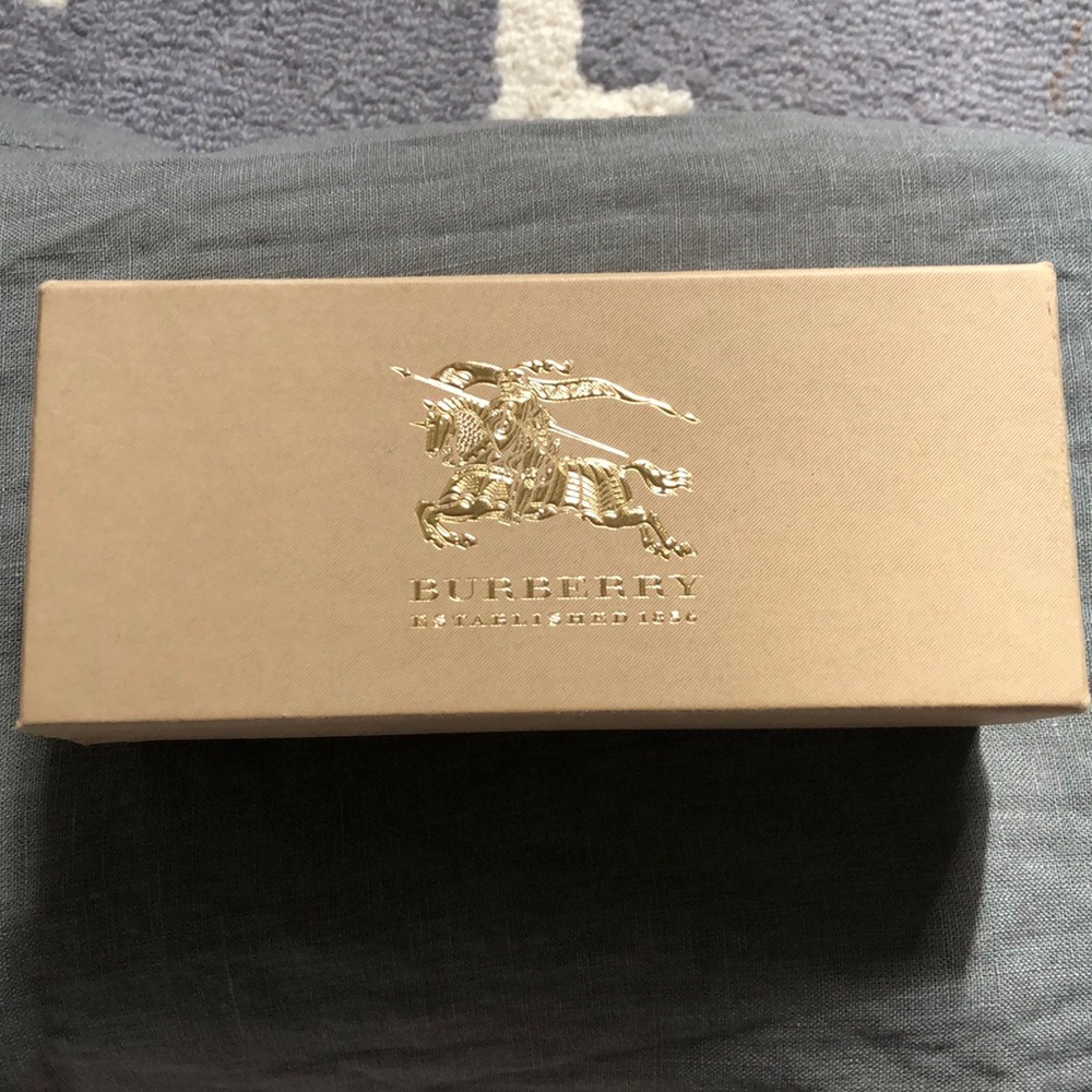 Burberry Gift box for eyeglasses